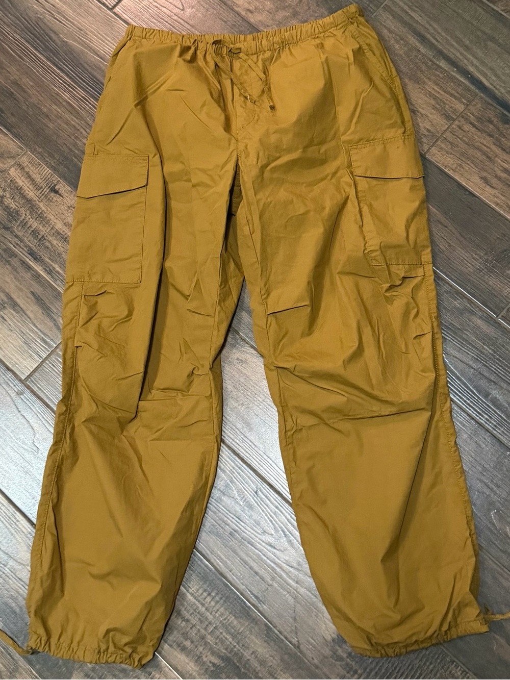 Pilcro Parachute Cargo Pants Sz LT - Picture 3 of 4
